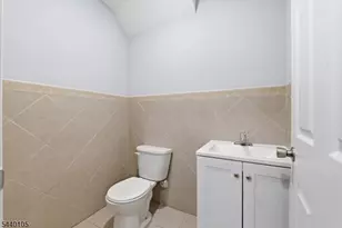 23 Edwin Pl, Newark, NJ 07112 - Photo 29