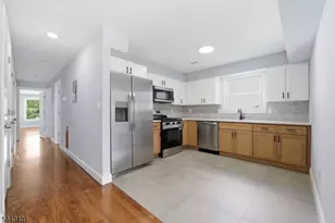 23 Edwin Pl, Newark, NJ 07112 - Photo 15