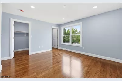 23 Edwin Pl, Newark, NJ 07112 - Photo 9