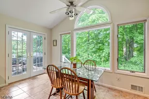 33 Runnymede Rd, Chatham Township, NJ 07928 - Photo 15