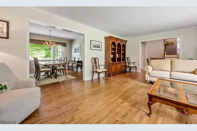 33 Runnymede Rd, Chatham Township, NJ 07928 - Photo 5