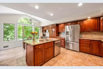 33 Runnymede Rd, Chatham Township, NJ 07928 - Photo 11