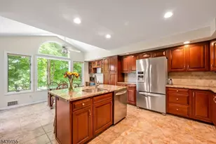 33 Runnymede Rd, Chatham Township, NJ 07928 - Photo 11