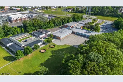 59 Hooyman Dr, Clifton, NJ 07013 - Photo 25