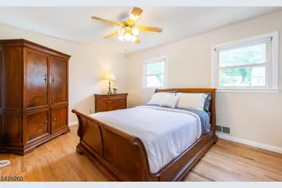 59 Hooyman Dr, Clifton, NJ 07013 - Photo 15
