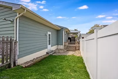37 North St, Dover, NJ 07801 - Photo 25