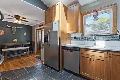 37 North St, Dover, NJ 07801 - Photo 13