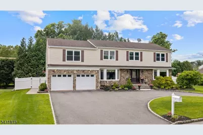 16 Trinity Pl, East Hanover Township, NJ 07936 - Photo 1