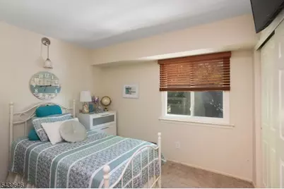 70 Haverhill Pl, Franklin Township, NJ 08873 - Photo 13