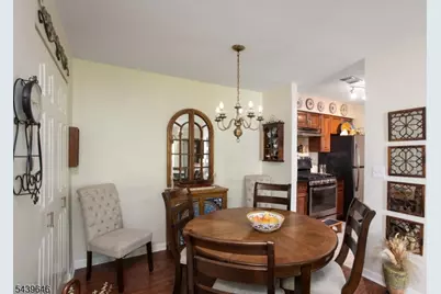 70 Haverhill Pl, Franklin Township, NJ 08873 - Photo 7