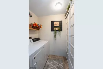 70 Haverhill Pl, Franklin Township, NJ 08873 - Photo 15