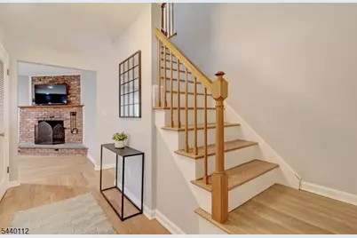 7 Village Rd, Florham Park, NJ 07932 - Photo 3