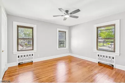 423 E Lincoln Ave, Roselle Park, NJ 07204 - Photo 5