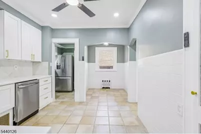 423 E Lincoln Ave, Roselle Park, NJ 07204 - Photo 3