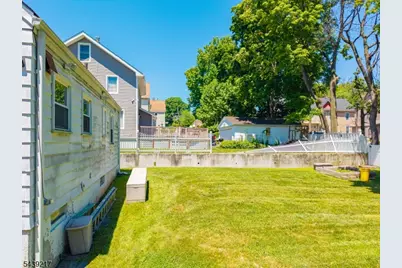 261 Shepard Ave, Englewood, NJ 07631 - Photo 17