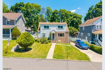 261 Shepard Ave, Englewood, NJ 07631 - Photo 27