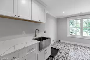 22 Monroe Pl, Bernards Township, NJ 07920 - Photo 37