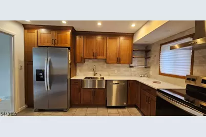 11 Martha Ave, Clifton, NJ 07011 - Photo 9