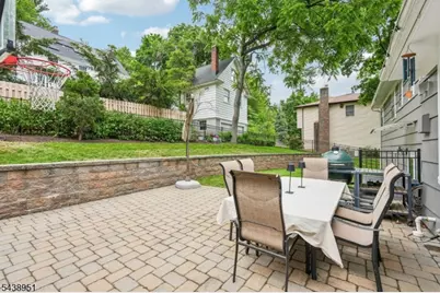 275 Wyoming Ave, Maplewood, NJ 07040 - Photo 29
