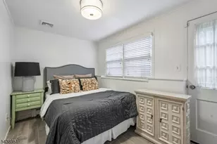 275 Wyoming Ave, Maplewood, NJ 07040 - Photo 23