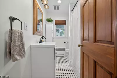 245 N 11th St, Kenilworth, NJ 07033 - Photo 11