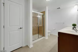310 Waterview Ct, Hanover Township, NJ 07927 - Photo 21