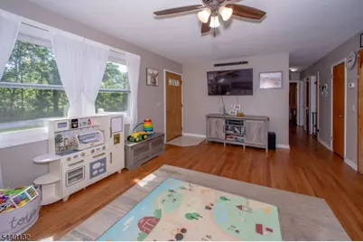 29 Clove Rd, Wantage, NJ 07461 - Photo 3