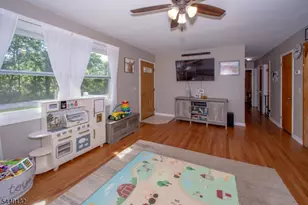 29 Clove Rd, Wantage, NJ 07461 - Photo 3