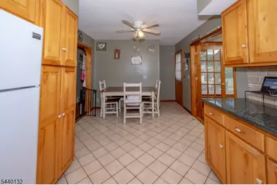 29 Clove Rd, Wantage, NJ 07461 - Photo 7
