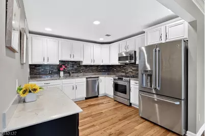 3 Harvey Ct #3, Clark Township, NJ 07066 - Photo 17