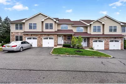 3 Harvey Ct #3, Clark Township, NJ 07066 - Photo 3