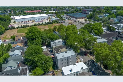 77 S 16th St, East Orange, NJ 07018 - Photo 17