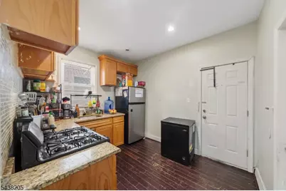 77 S 16th St, East Orange, NJ 07018 - Photo 7