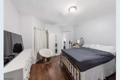 77 S 16th St, East Orange, NJ 07018 - Photo 11