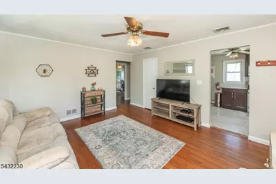 776 Lake Shore Dr, Parsippany, NJ 07054 - Photo 5
