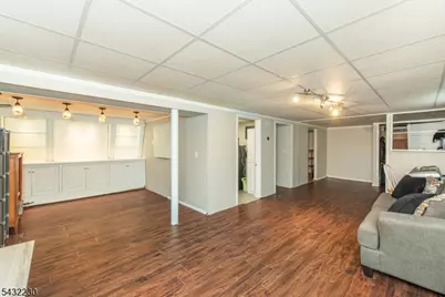 776 Lake Shore Dr, Parsippany, NJ 07054 - Photo 15