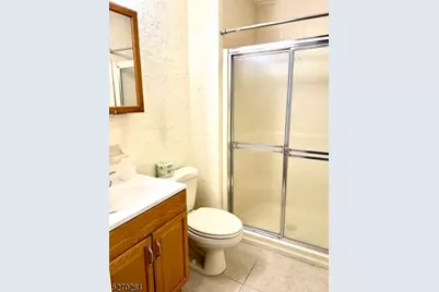 1150-1190 W St George #B44, Linden, NJ 07036 - Photo 7