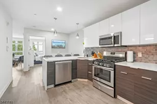62 69th St, Guttenberg, NJ 07093 - Photo 1