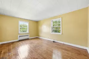 10 McGotty Pl, Irvington, NJ 07111 - Photo 5
