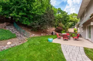 19 Falcon Pl, Wayne, NJ 07470 - Photo 27