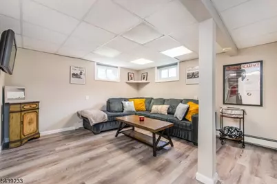 19 Falcon Pl, Wayne, NJ 07470 - Photo 25