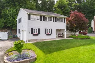 19 Falcon Pl, Wayne, NJ 07470 - Photo 3