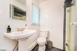 19 Falcon Pl, Wayne, NJ 07470 - Photo 15