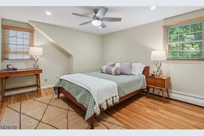 36 Wentworth Dr, Berkeley Heights Township, NJ 07922 - Photo 23