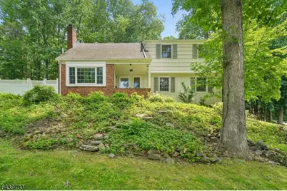 36 Wentworth Dr, Berkeley Heights Township, NJ 07922 - Photo 1