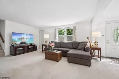 40 Elmwood Rd, Florham Park, NJ 07932 - Photo 5