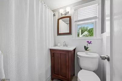 40 Elmwood Rd, Florham Park, NJ 07932 - Photo 19
