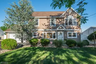 17 Leonard Terrace, Wayne, NJ 07470 - Photo 1