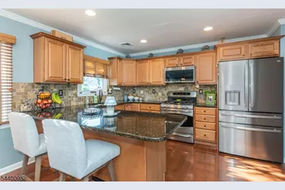 17 Leonard Terrace, Wayne, NJ 07470 - Photo 9