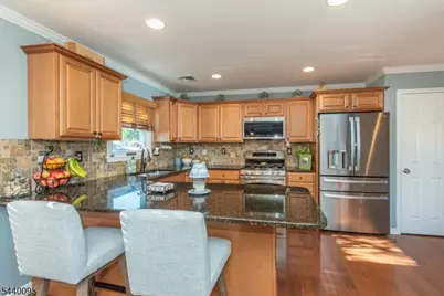 17 Leonard Terrace, Wayne, NJ 07470 - Photo 13